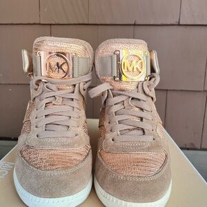 Hello Michael Kors wedge sneakers!!